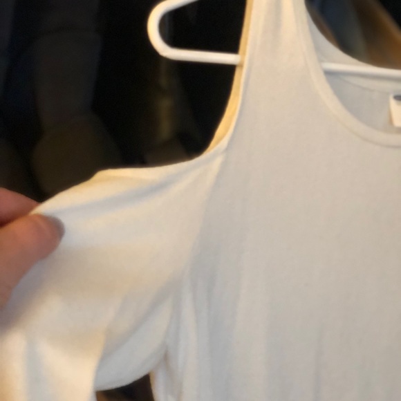 Old Navy XS white top - Picture 2 of 4